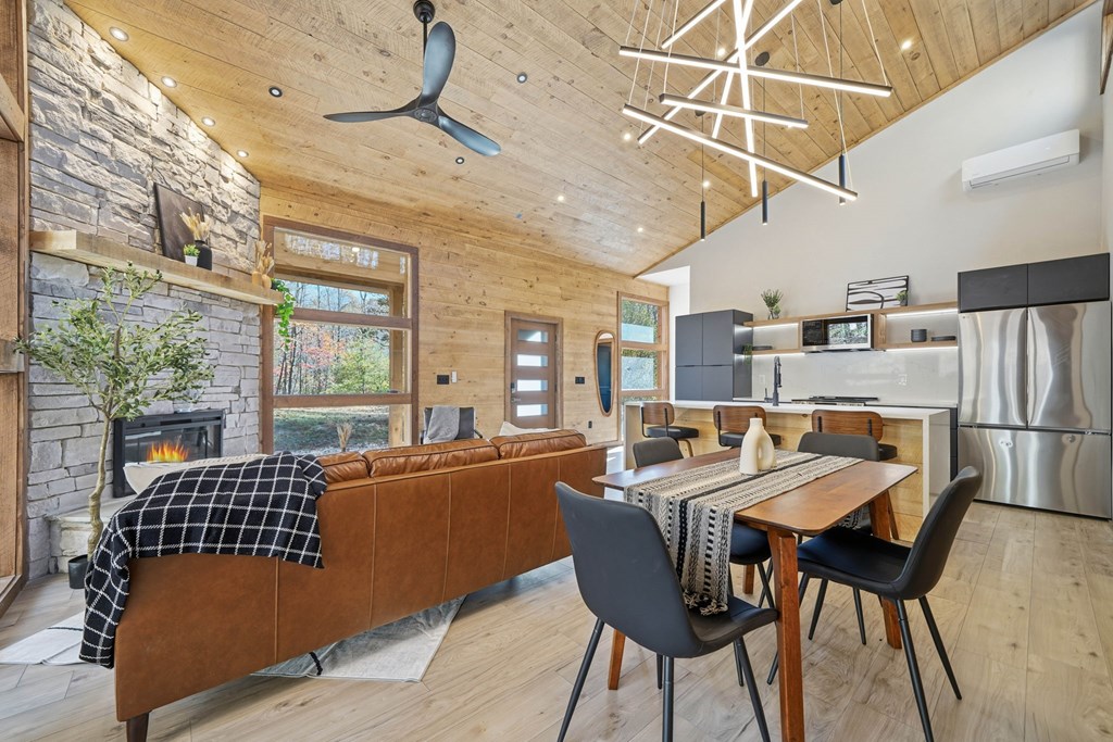 138 Cottonwood Lane Blue Ridge, GA 30513 - Photo 18 of 35 a view of a dining room with furniture