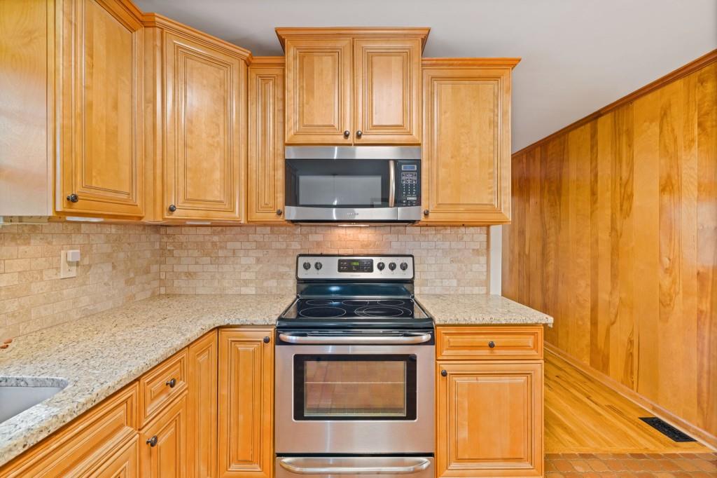 2943 Greenrock Trail Atlanta, GA 30340 - Photo 17 of 42