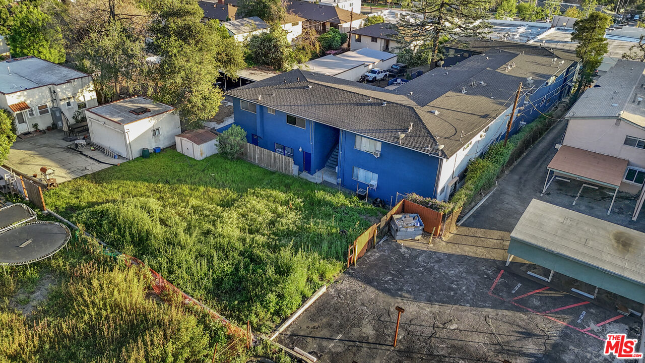 755 East Pine Street Altadena, CA 91001 - Photo 5 of 15 a view of a backyard with sitting area