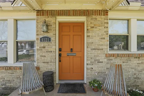 $2,400 | 4121 Pershing Avenue, Fort Worth, TX 76107