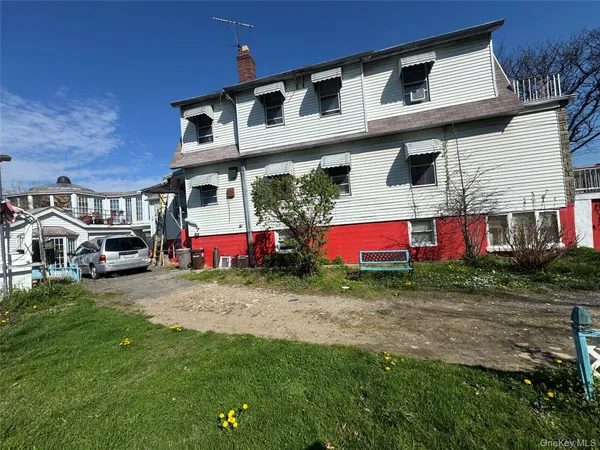 $949,000 | 4055-4059 Murdock Avenue | Edenwald