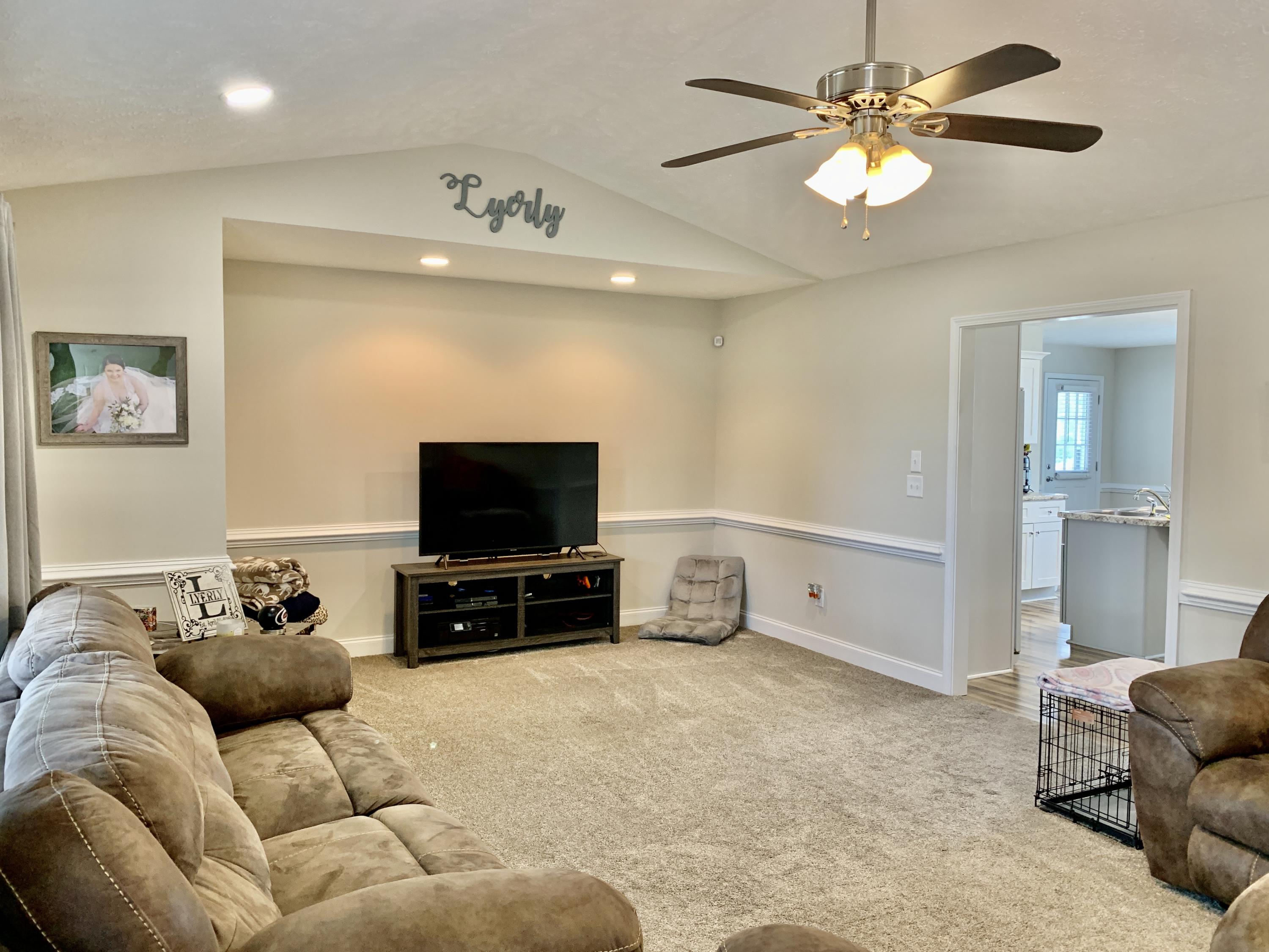 512 County Home Road Rockingham, NC 28379 - Photo 3 of 22 family room
