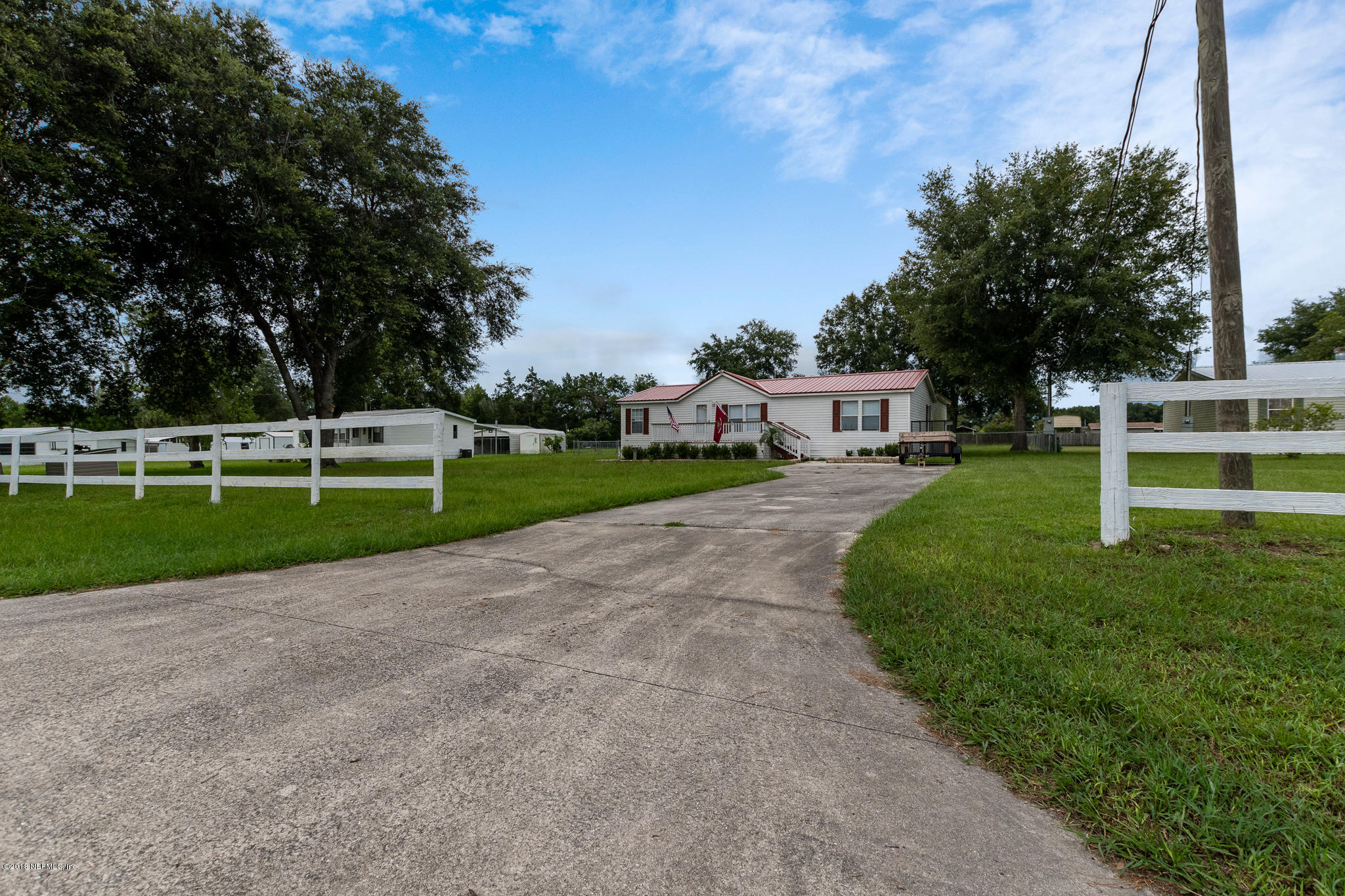 120 Hamilton Road Satsuma, FL 32189 - Photo 11 of 32 Property Entrance