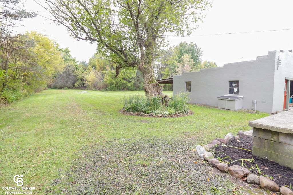 8563 Morris Road Goodells, MI 48027 - Photo 29 of 33 31398273-28.JPG