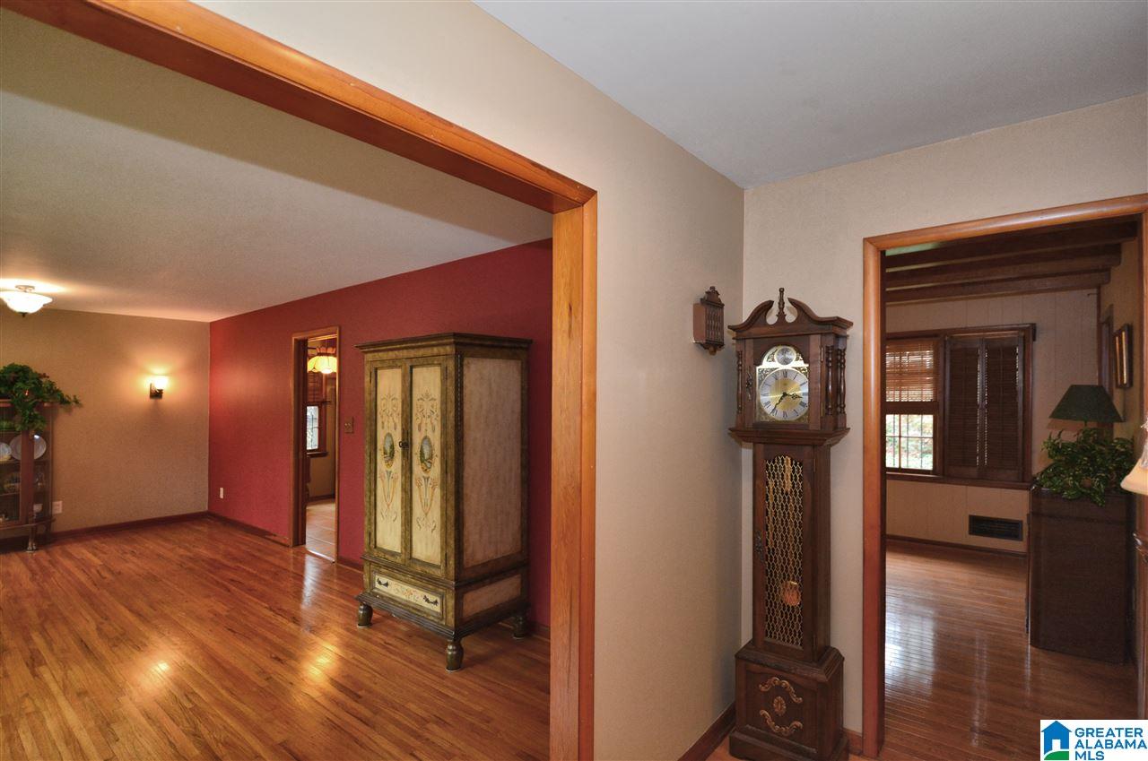 471 Del Rio Drive Birmingham, AL 35235 - Photo 4 of 34