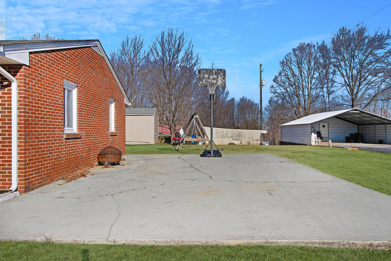 525 Doe Run Road Rocky Mount, VA 24151 - Photo 24 of 26 IMG_2288