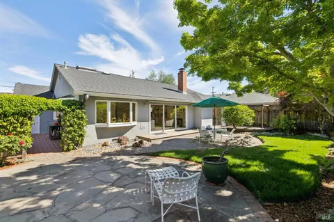 $1,750,000 | 85 Berens Drive, Kentfield, CA 94904