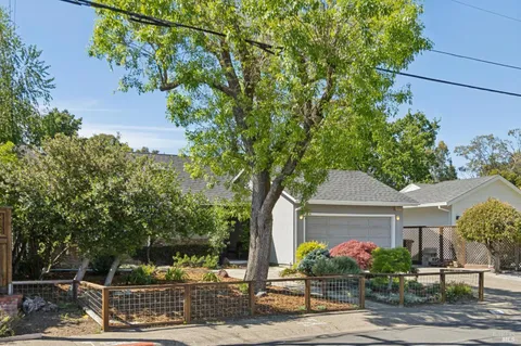 $1,750,000 | 85 Berens Drive, Kentfield, CA 94904