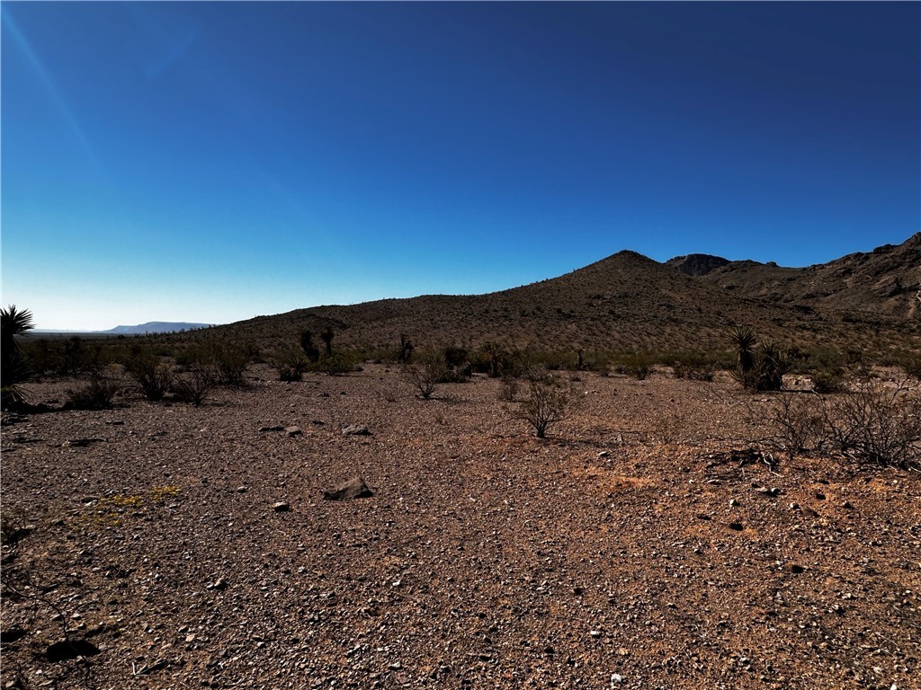 3948 Kaibab Road, Unit 6/10 Golden Valley, AZ 86413 - Photo 13 of 16 View of mountain backdrop