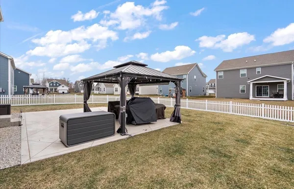 $585,000 | 319 Atkinson Drive, Sugar Grove, IL 60554