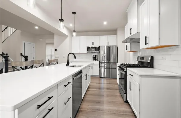 $585,000 | 319 Atkinson Drive, Sugar Grove, IL 60554