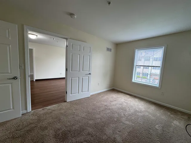 $1,965 | 50 Sentinel Court, Unit 106, Manchester, NH 03103