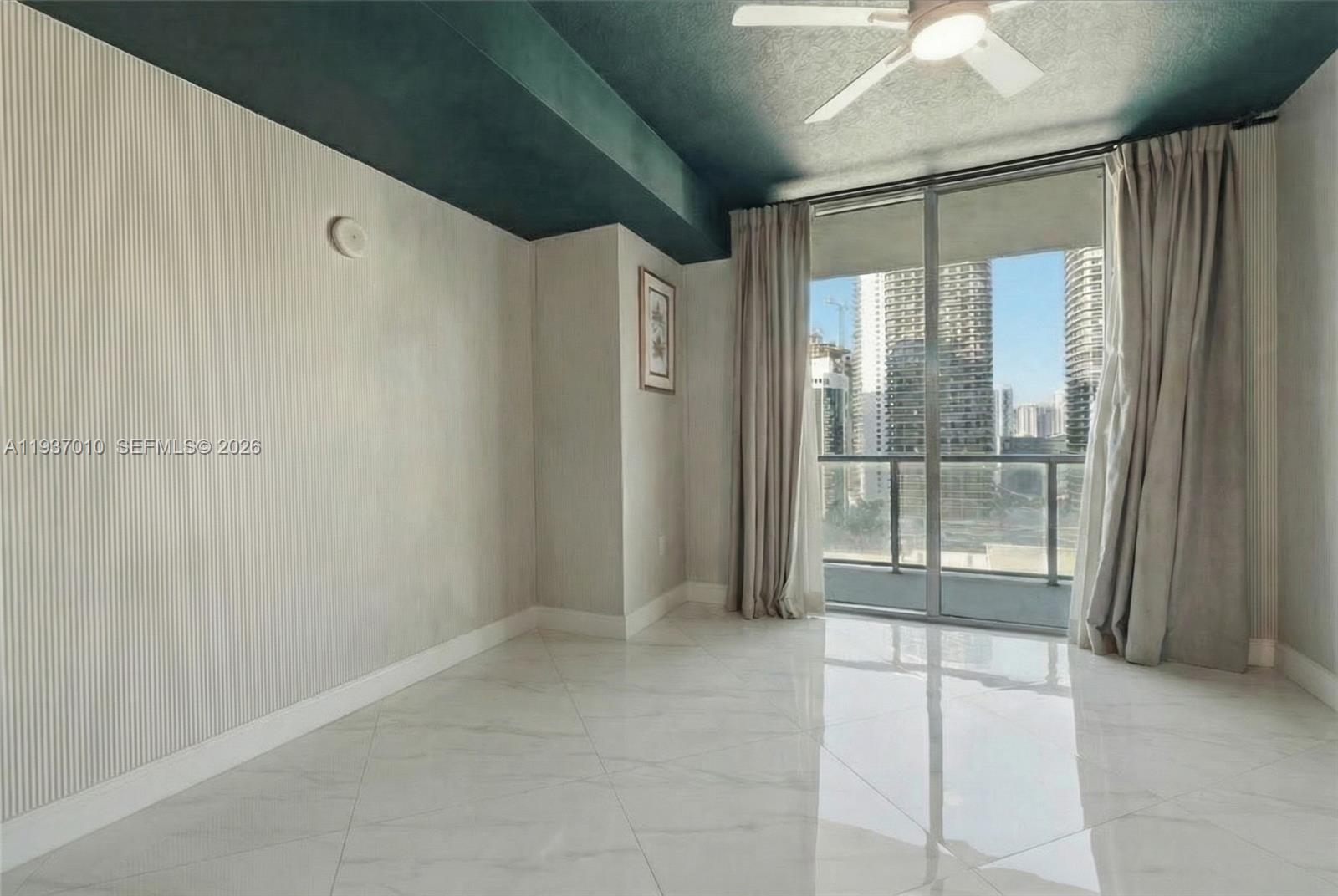 1111 Southwest 1st Avenue, Unit 2420N Miami, FL 33130 - Photo 20 of 31 Second Bedroom - Empty