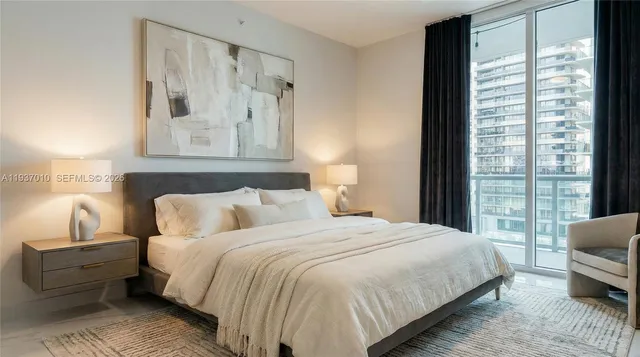 $615,000 | 1111 Southwest 1st Avenue, Unit 2420N, Miami, FL 33130