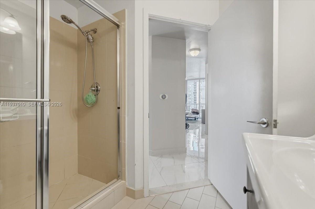 1111 Southwest 1st Avenue, Unit 2420N Miami, FL 33130 - Photo 6 of 31