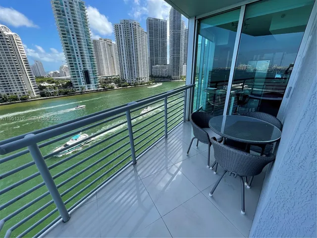 $1,315,000 | 335 South Biscayne Boulevard, Unit 1209, Miami, FL 33131