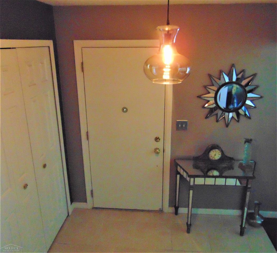 35397 Bobcean Road Clinton Township, MI 48035 - Photo 7 of 59 31393511-6.JPG