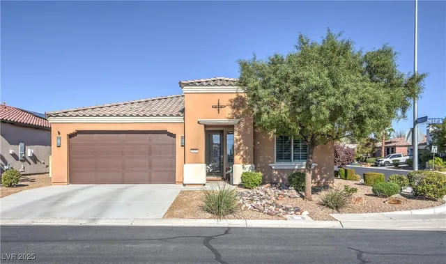 $530,000 | 3816 Greenbriar Bluff Avenue, North Las Vegas, NV 89081