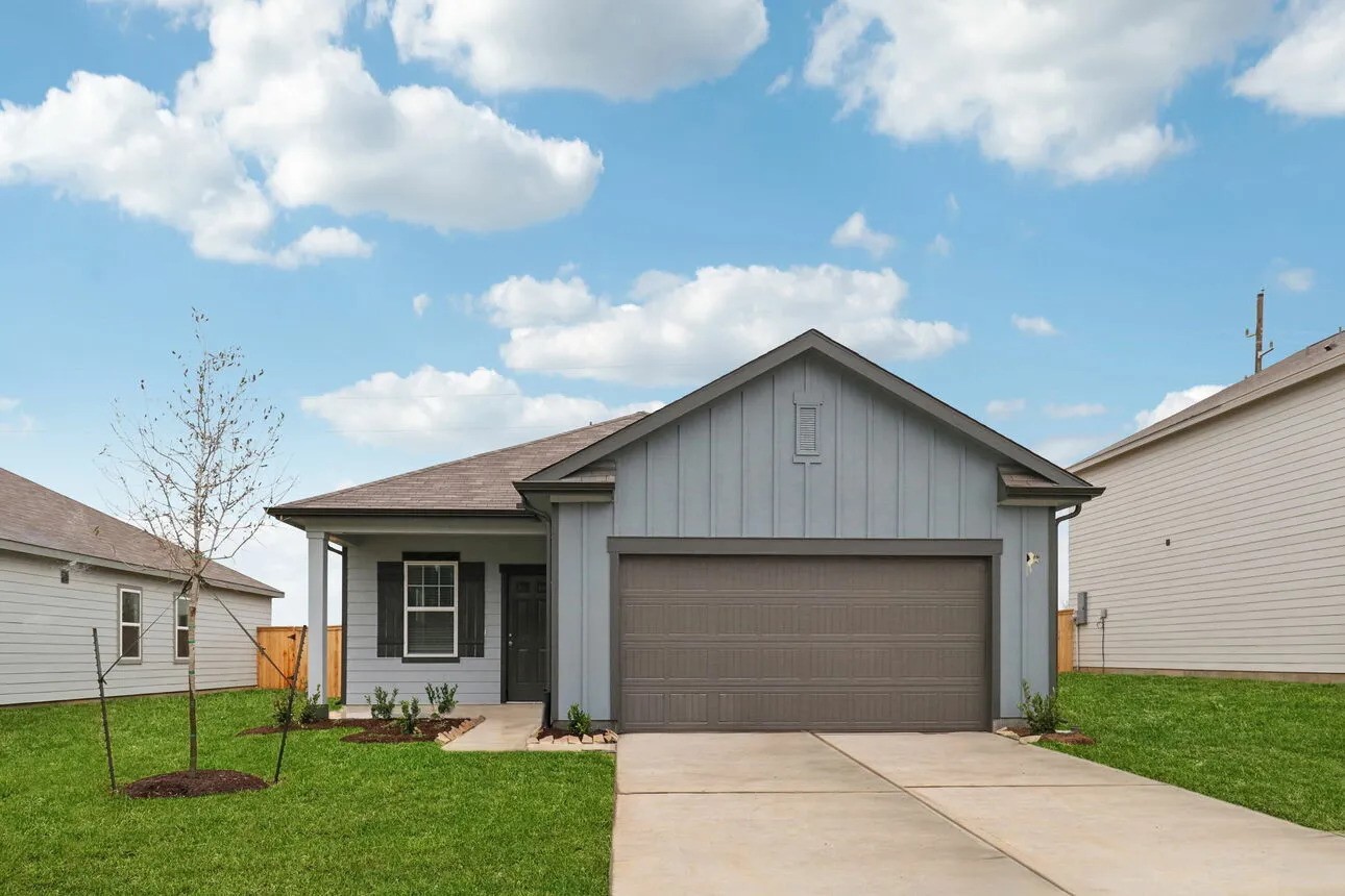 31022 Gayle Prairie Oaks Street Waller, TX 77484 - Photo 1 of 8 a front view of house with yard