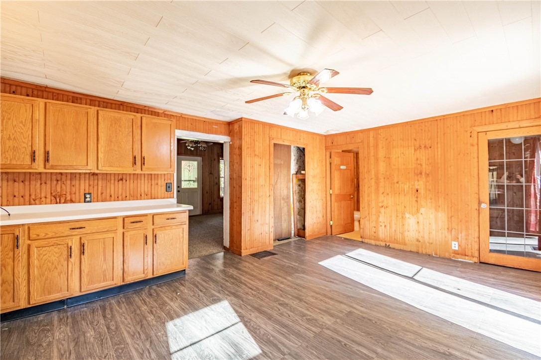 545 East Grove Road Decatur, IL 62521 - Photo 7 of 25