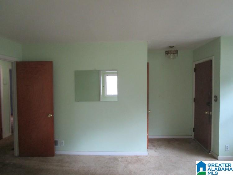 236 25th Street Southwest Birmingham, AL 35211 - Photo 5 of 19