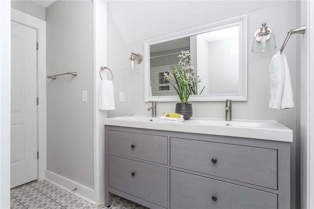 801 North Rural Street Indianapolis, IN 46201 - Photo 29 of 32