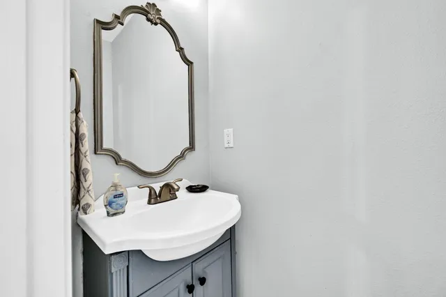 $525,000 | 272 Calusa Boulevard, Destin, FL 32541