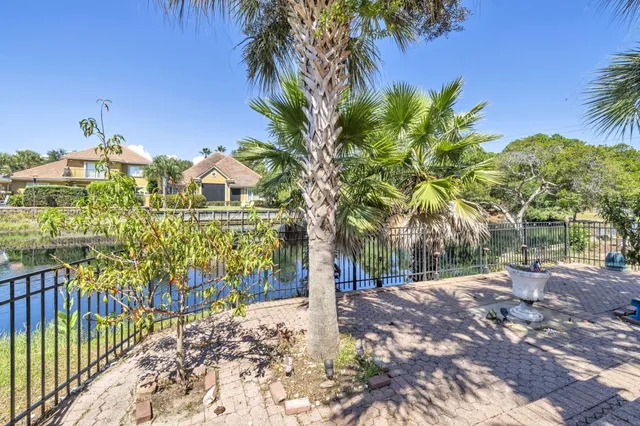 $525,000 | 272 Calusa Boulevard, Destin, FL 32541
