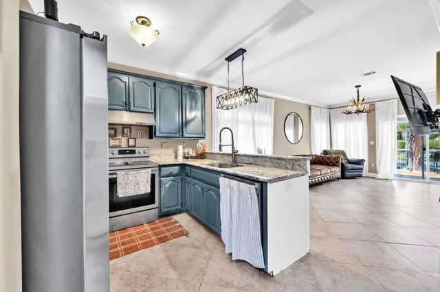 $525,000 | 272 Calusa Boulevard, Destin, FL 32541