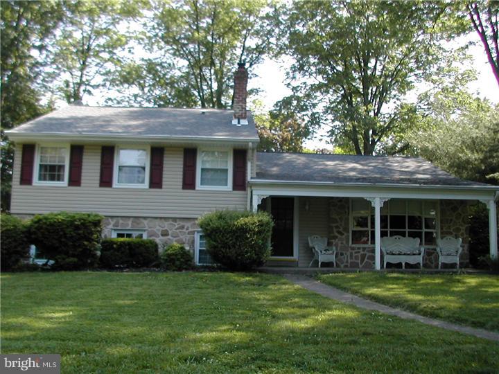 955 Springhouse Road Jenkintown, PA 19046 - Photo 3 of 10 Exterior Front