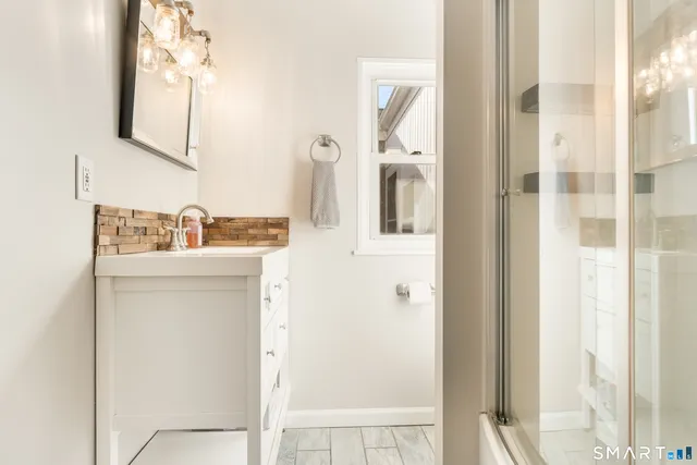 a view of a storage & utility room