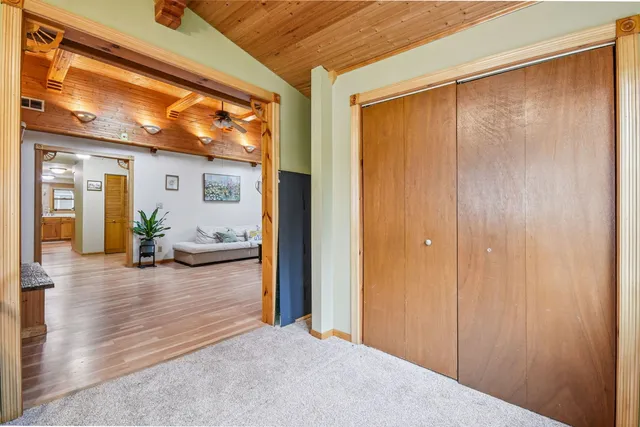 $250,000 | 27630 Hickory, Island Lake, IL 60042