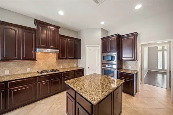 $526,000 | 2818 Red Maple Drive, Katy, TX 77494