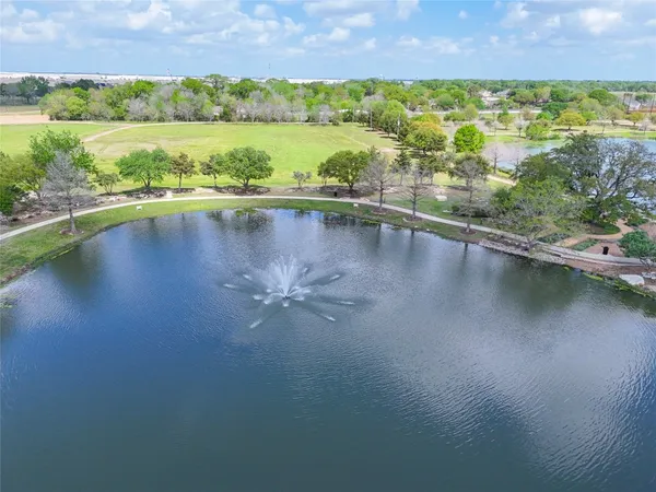 $526,000 | 2818 Red Maple Drive, Katy, TX 77494