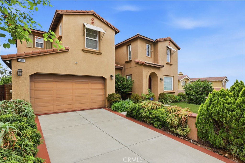 15979 Skyridge Drive Riverside, CA 92503 - Photo 3 of 59