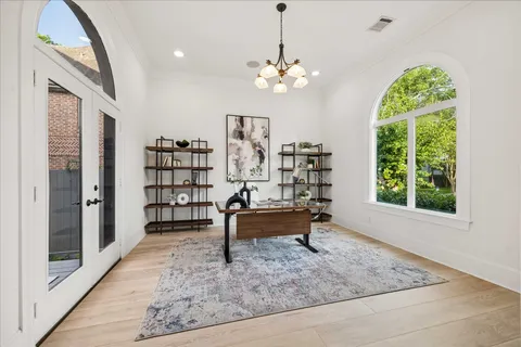 $1,999,990 | 4504 Holly Street, Bellaire, TX 77401
