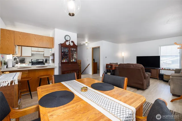 $630,000 | 524 Myrtle Street, Unit C D, La Conner, WA 98257