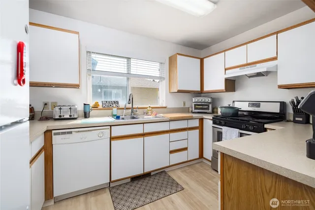 $630,000 | 524 Myrtle Street, Unit C D, La Conner, WA 98257