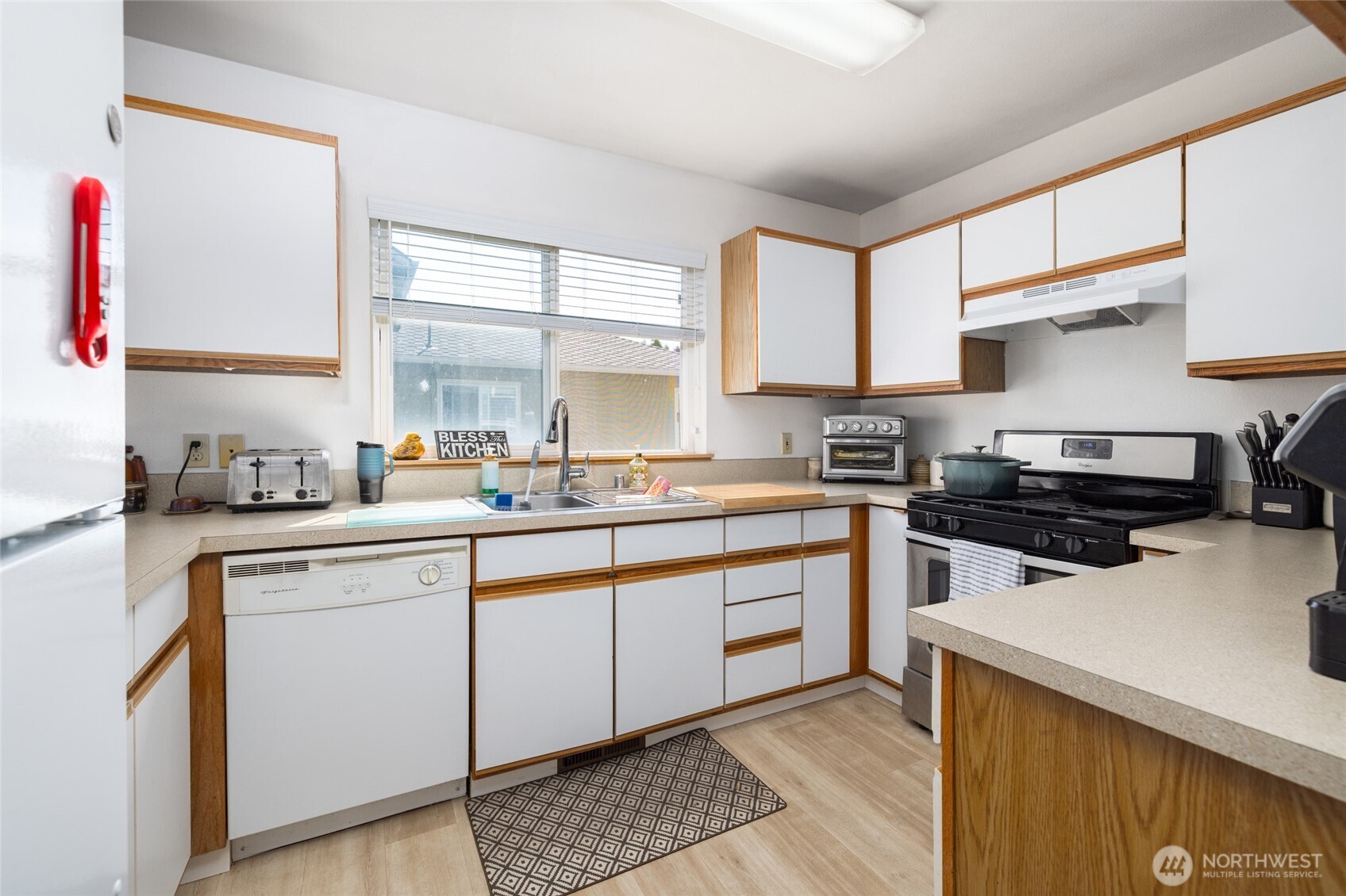 524 Myrtle Street, Unit C D La Conner, WA 98257 - Photo 17 of 38