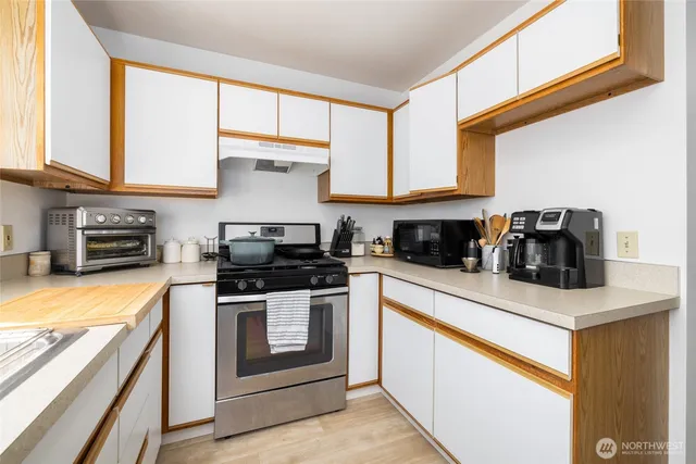 $630,000 | 524 Myrtle Street, Unit C D, La Conner, WA 98257