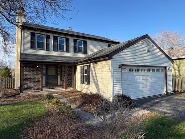 $306,900 | 5524 West Shore Drive, McHenry, IL 60050