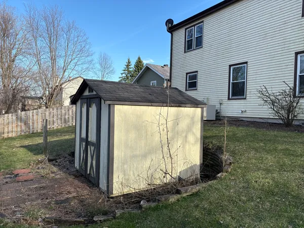 $306,900 | 5524 West Shore Drive, McHenry, IL 60050