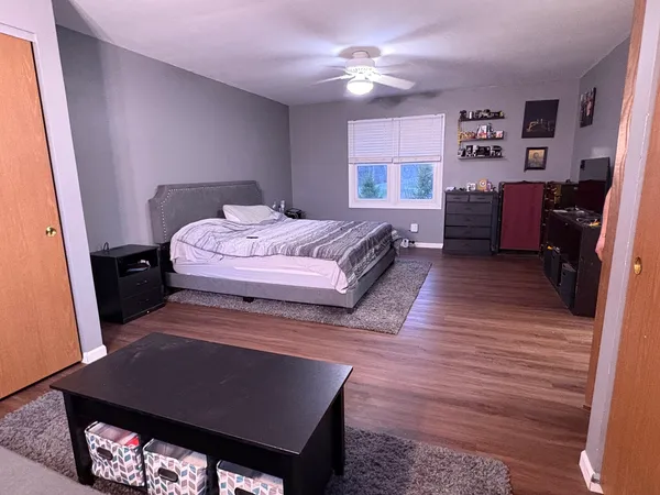 $306,900 | 5524 West Shore Drive, McHenry, IL 60050