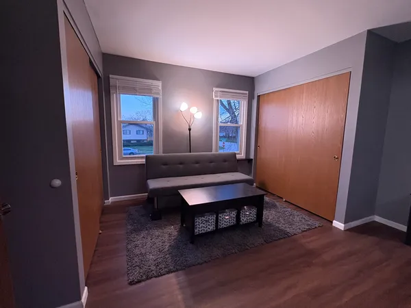 $306,900 | 5524 West Shore Drive, McHenry, IL 60050