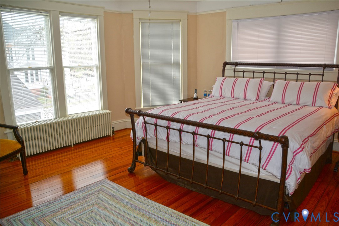 900 High Street Farmville, VA 23901 - Photo 20 of 24 Hardwood flooring throughout featuring a bay windo