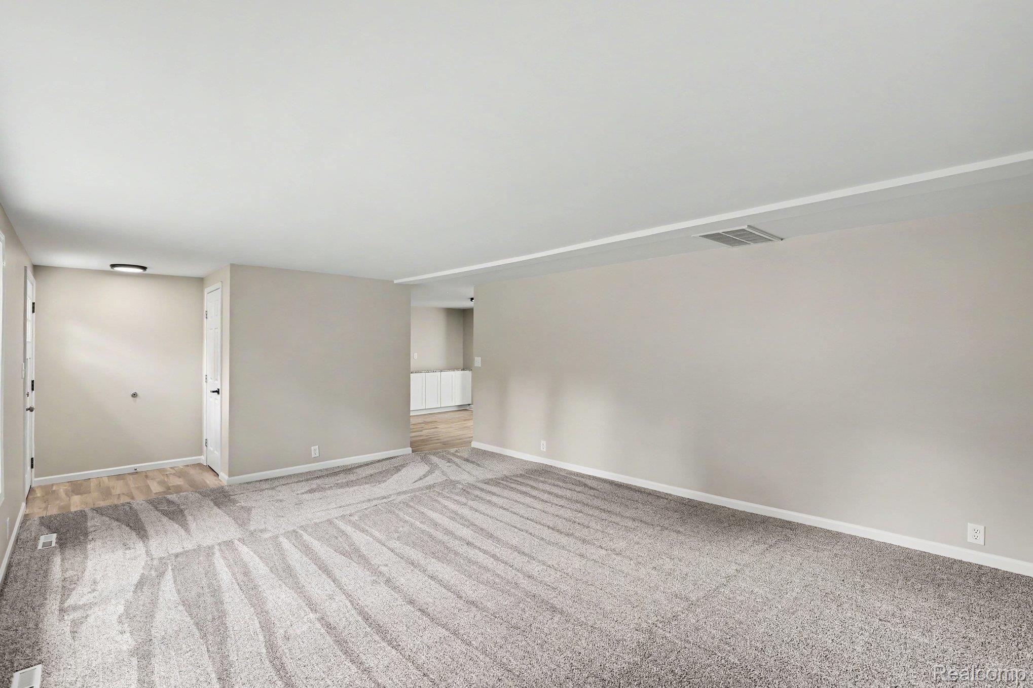 74600 Nordman Court Romeo, MI 48065 - Photo 5 of 32 Empty room