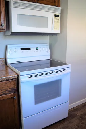 $125,000 | 232 1st Avenue West, West Fargo, ND 58078