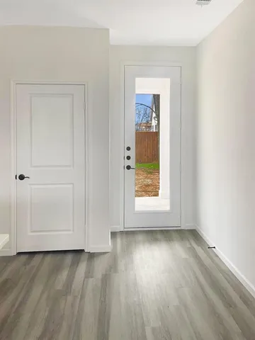 a front view of house with yard