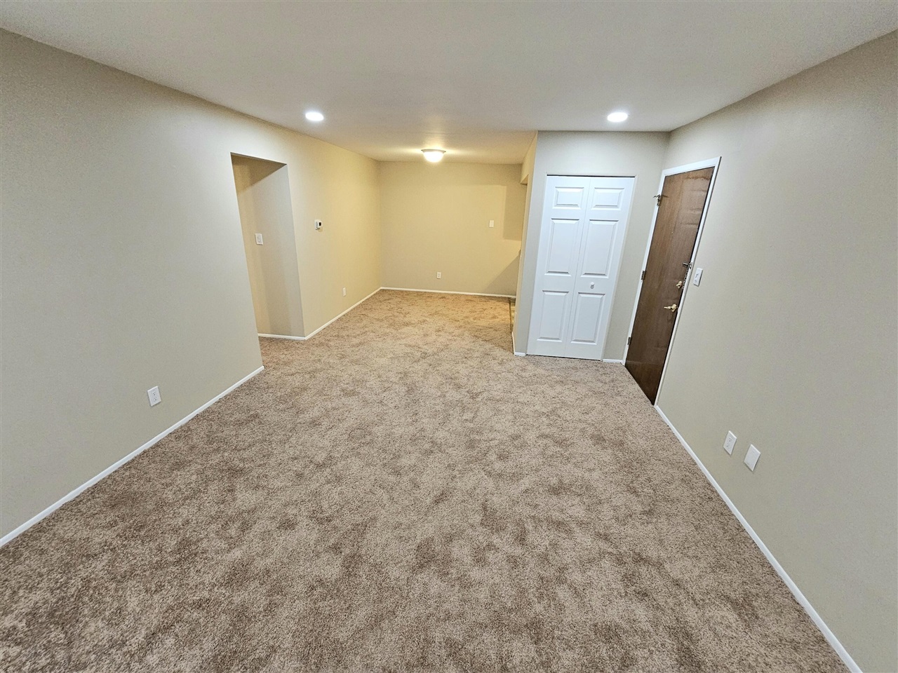 26730 Joy Road Redford, MI 48239 - Photo 4 of 16