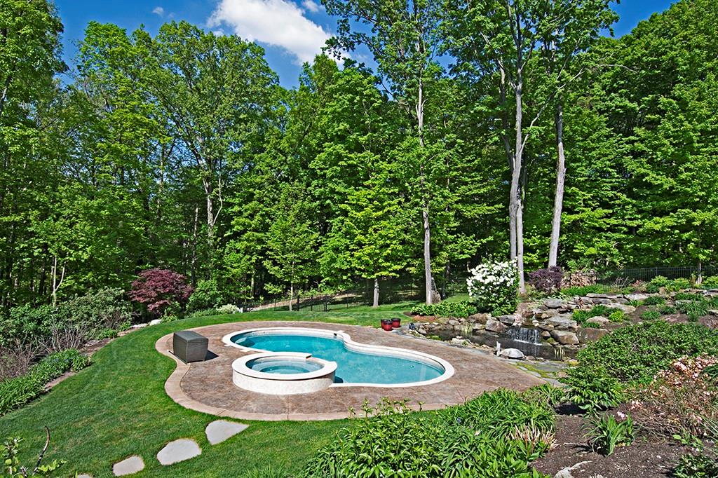 600 Bower Hill Road Venetia, PA 15367 - Photo 4 of 24 Gallery Image 4
